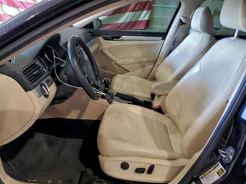 Фото 7 - VOLKSWAGEN PASSAT