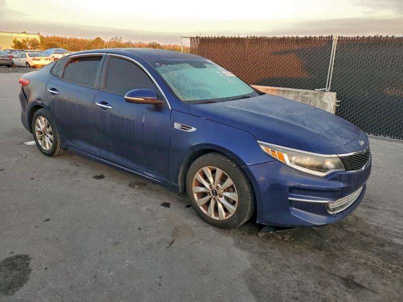 Фото 4 - KIA OPTIMA