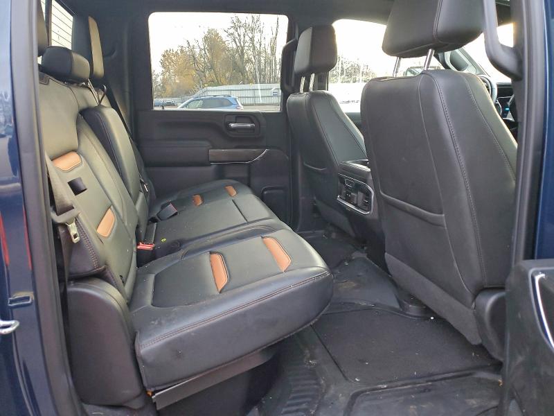 Фото 10 - GMC SIERRA