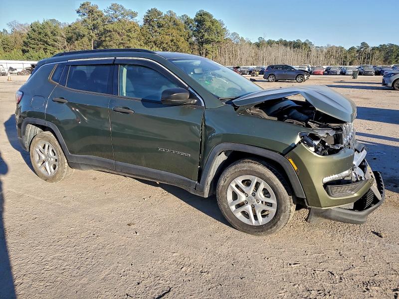 Фото 4 - JEEP COMPASS