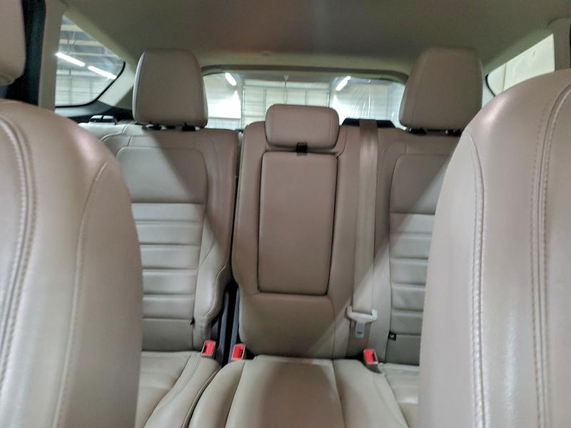 Фото 10 - FORD ESCAPE