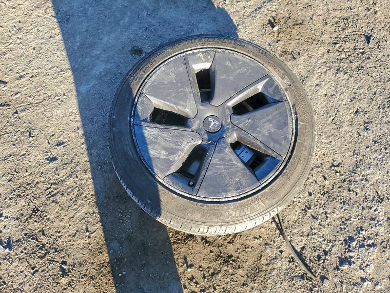 Фото 12 - TESLA MODEL 3