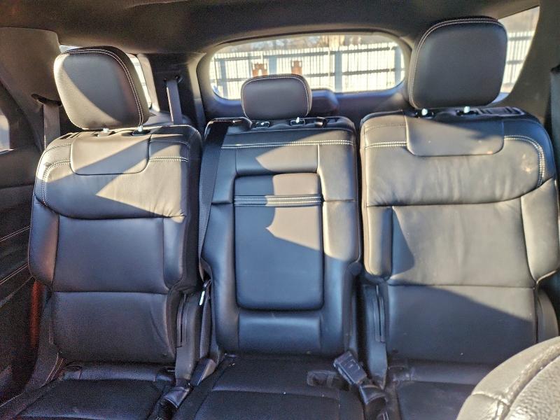 Фото 10 - FORD EXPLORER