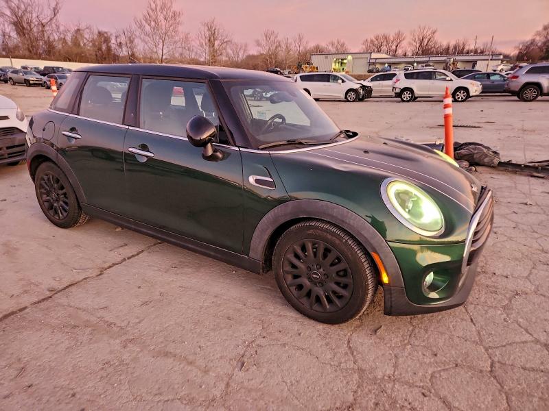 Фото 4 - MINI COOPER