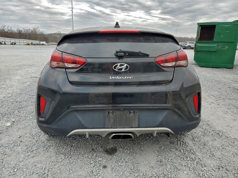 Фото 6 - HYUNDAI VELOSTER