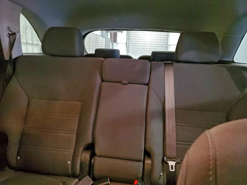 Фото 10 - KIA SORENTO