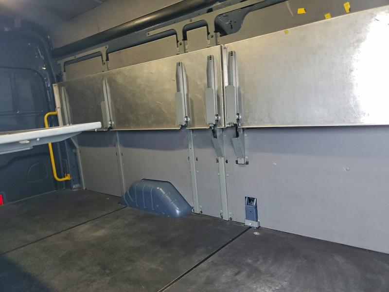 Фото 11 - FORD TRANSIT