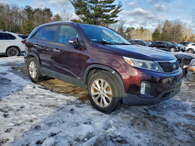 Фото 4 - KIA SORENTO