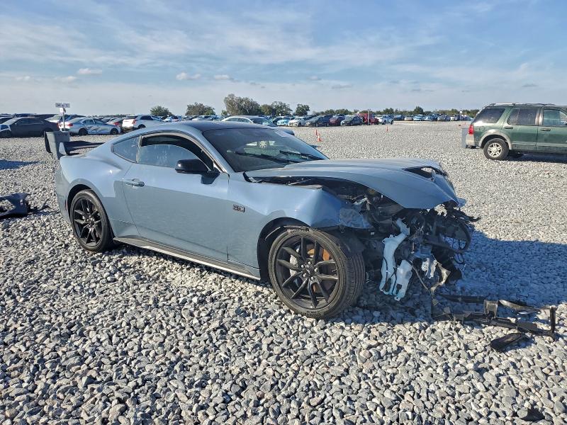 Фото 4 - FORD MUSTANG