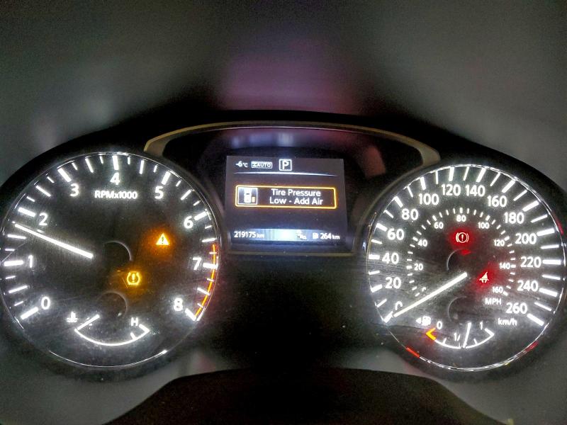 Фото 9 - NISSAN PATHFINDER