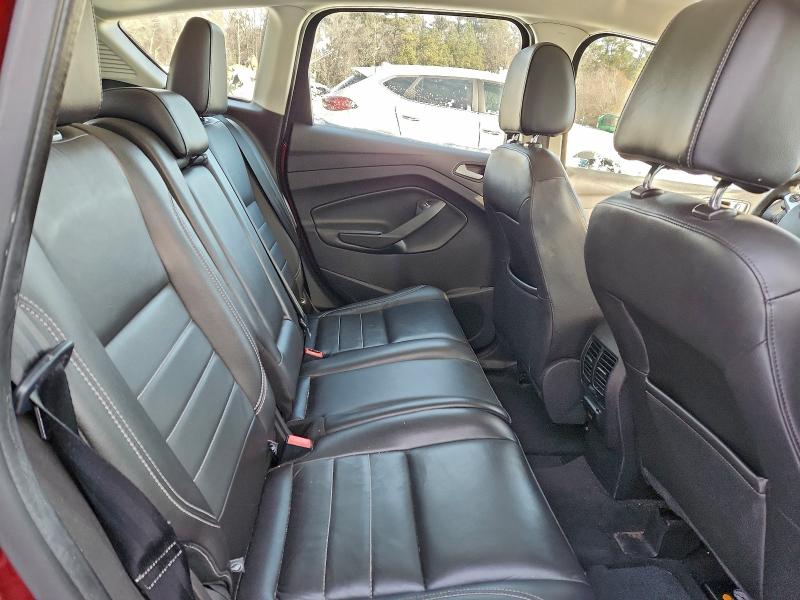 Фото 10 - FORD CMAX