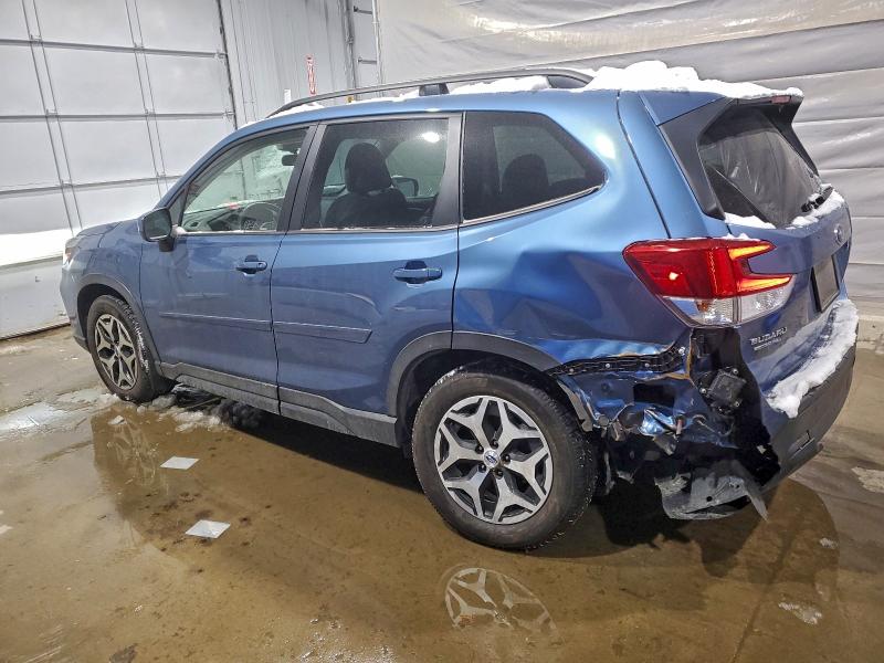 Фото 2 - SUBARU FORESTER