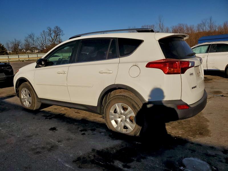 Фото 2 - TOYOTA RAV4