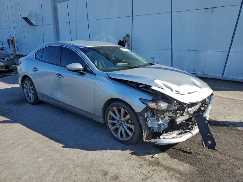 Фото 4 - MAZDA 3