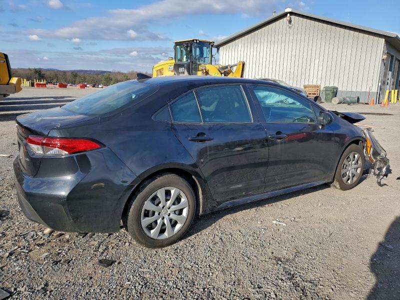 Фото 3 - TOYOTA COROLLA