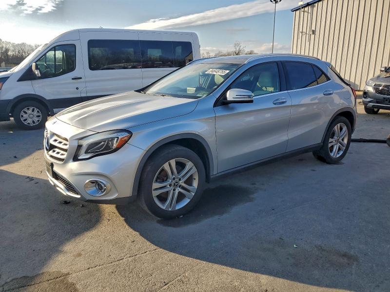 Фото 1 - MERCEDES-BENZ GLA-CLASS