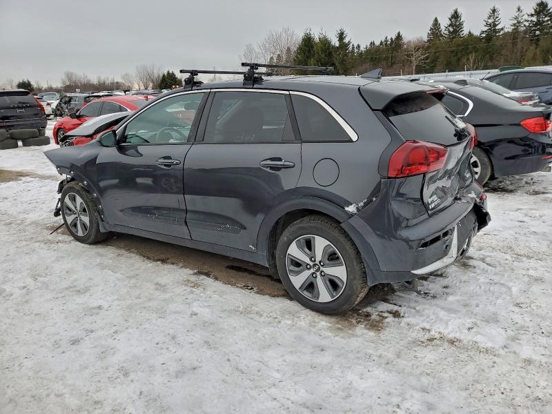 Фото 2 - KIA NIRO