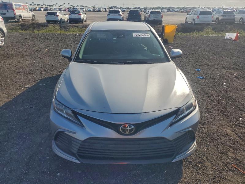 Фото 5 - TOYOTA CAMRY