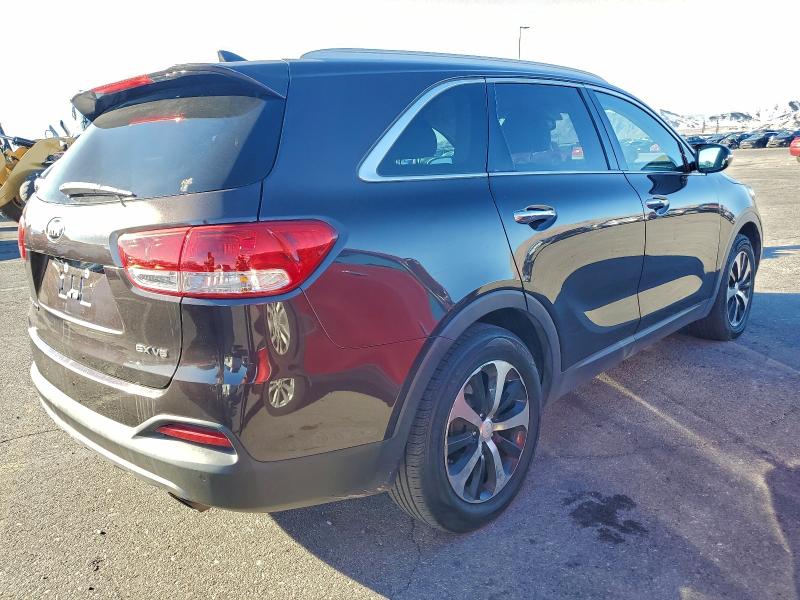 Фото 3 - KIA SORENTO