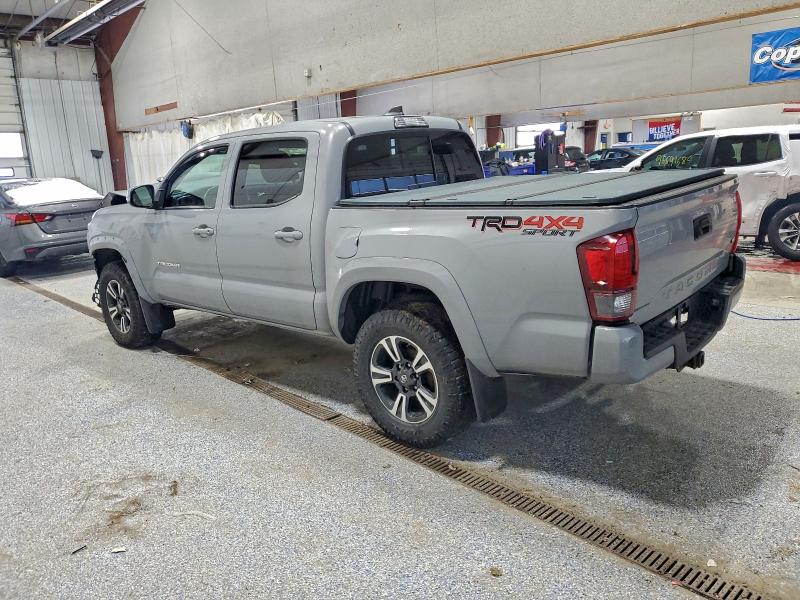 Фото 2 - TOYOTA TACOMA