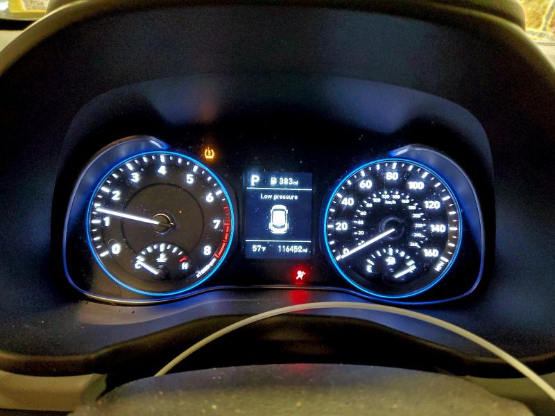 Фото 9 - HYUNDAI KONA