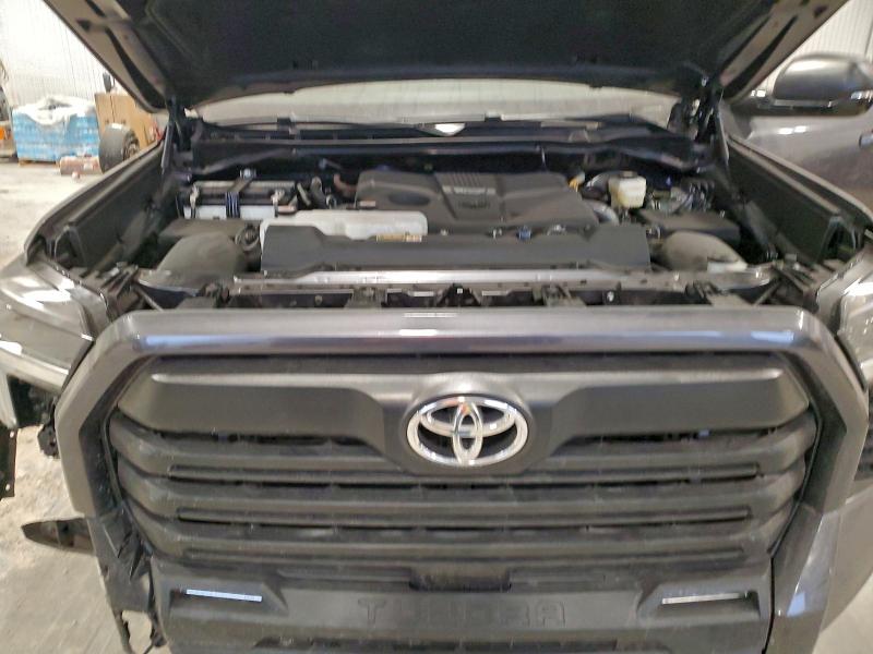 Фото 11 - TOYOTA TUNDRA