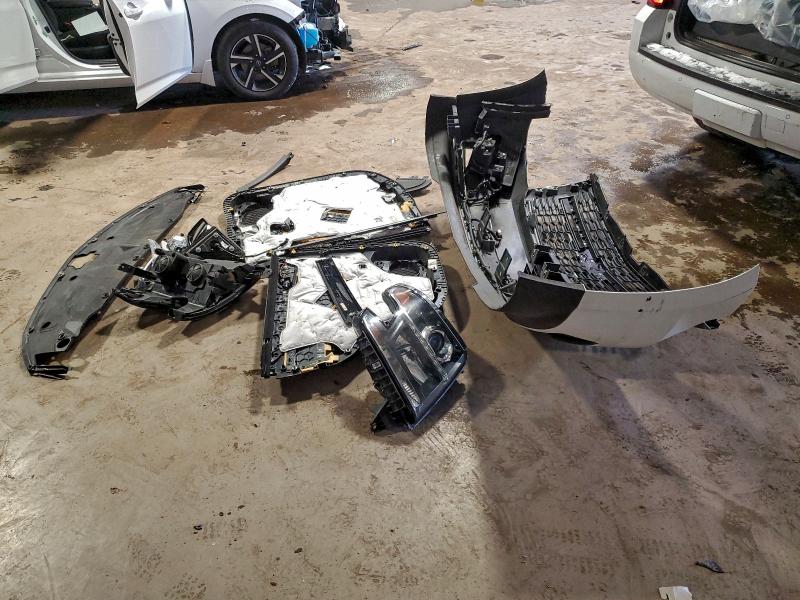 Фото 13 - CHEVROLET TAHOE