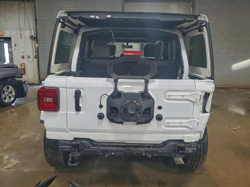 Фото 6 - JEEP WRANGLER