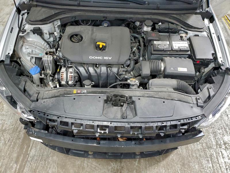 Фото 11 - HYUNDAI ELANTRA