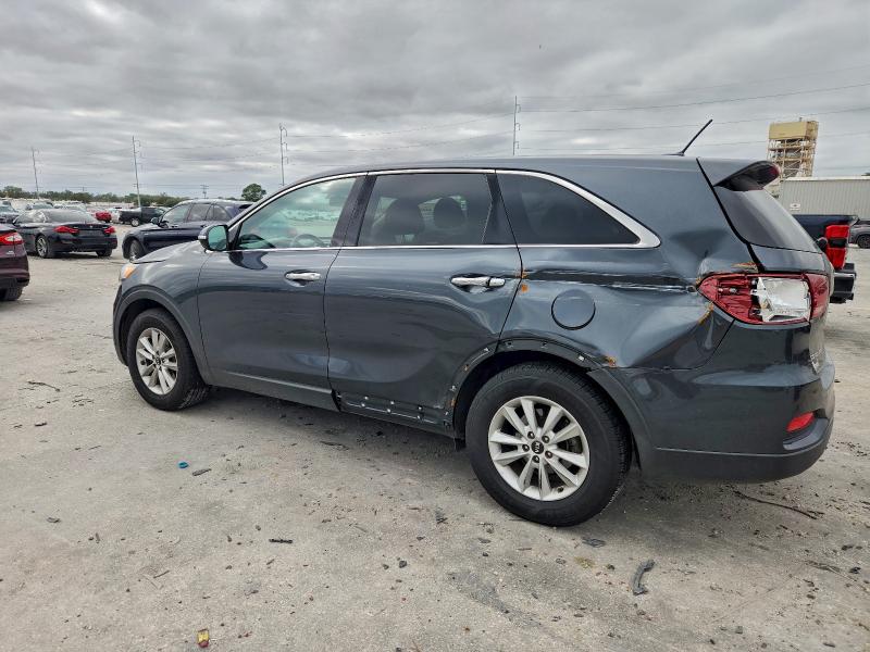 Фото 2 - KIA SORENTO