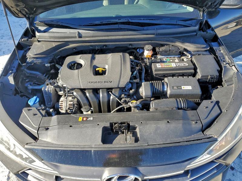 Фото 11 - HYUNDAI ELANTRA