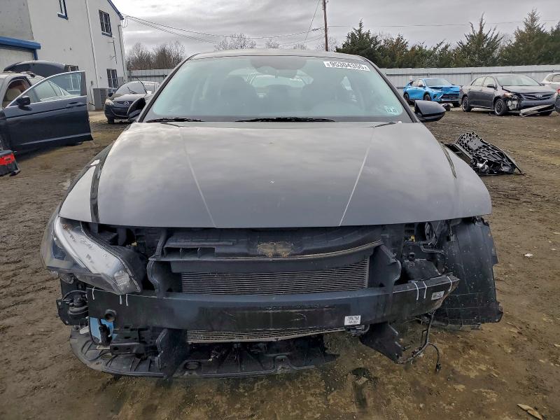 Фото 5 - HYUNDAI ELANTRA