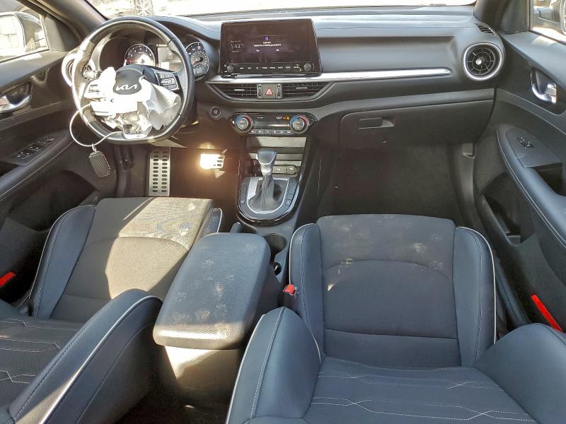 Фото 8 - KIA FORTE