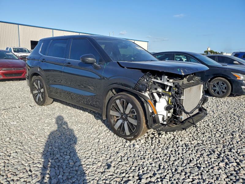 Фото 4 - MITSUBISHI OUTLANDER