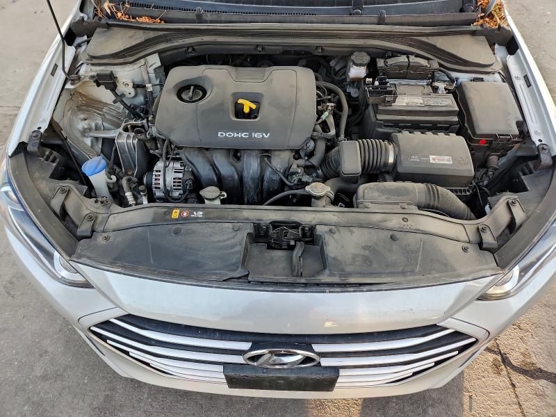 Фото 11 - HYUNDAI ELANTRA