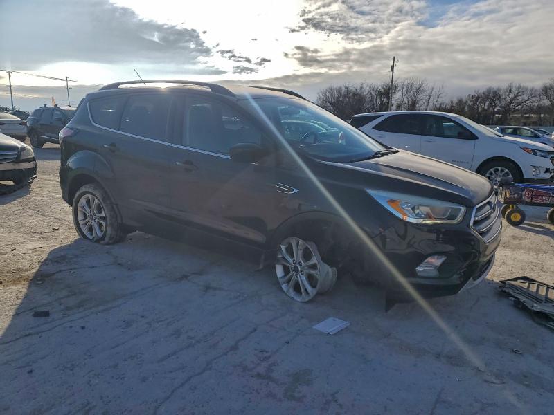 Фото 4 - FORD ESCAPE