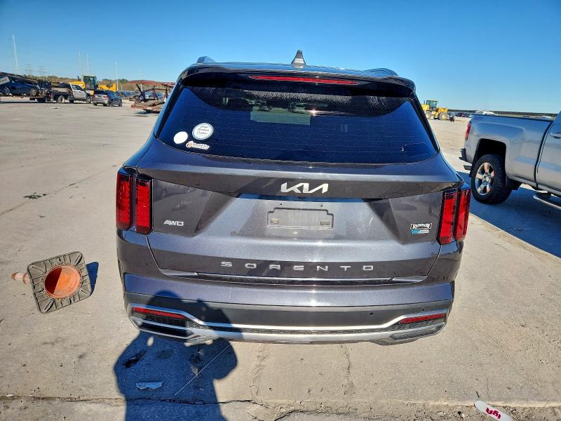 Фото 6 - KIA SORENTO