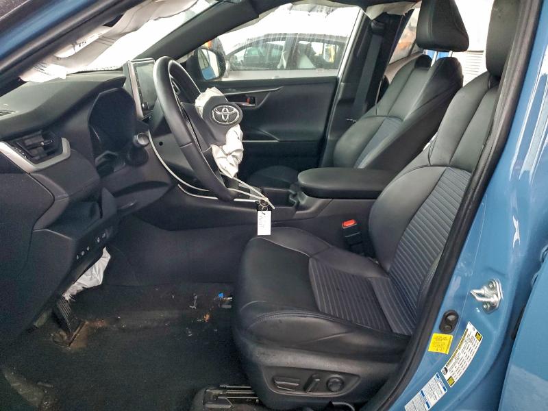 Фото 7 - TOYOTA RAV4