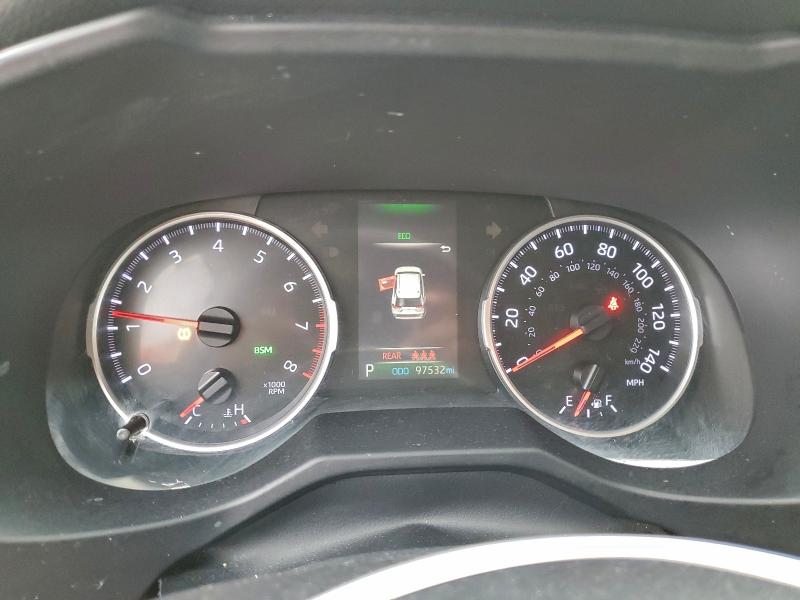 Фото 9 - TOYOTA RAV4