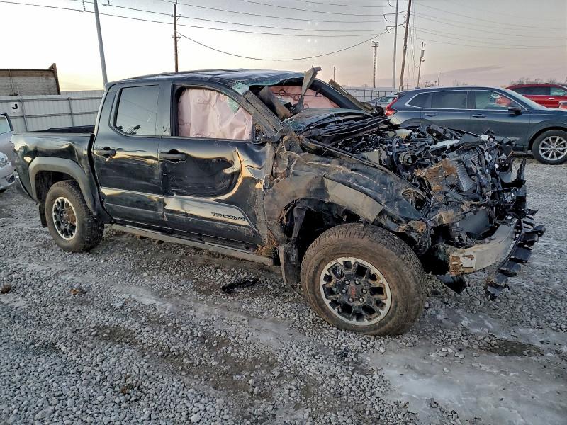 Фото 4 - TOYOTA TACOMA