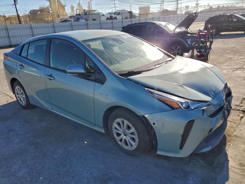 Фото 4 - TOYOTA PRIUS