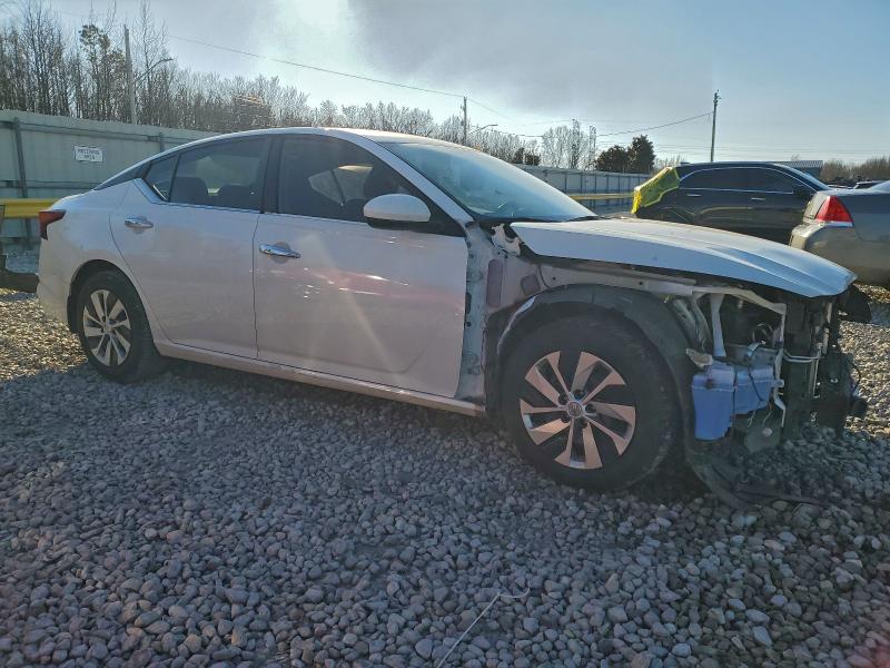 Фото 4 - NISSAN ALTIMA