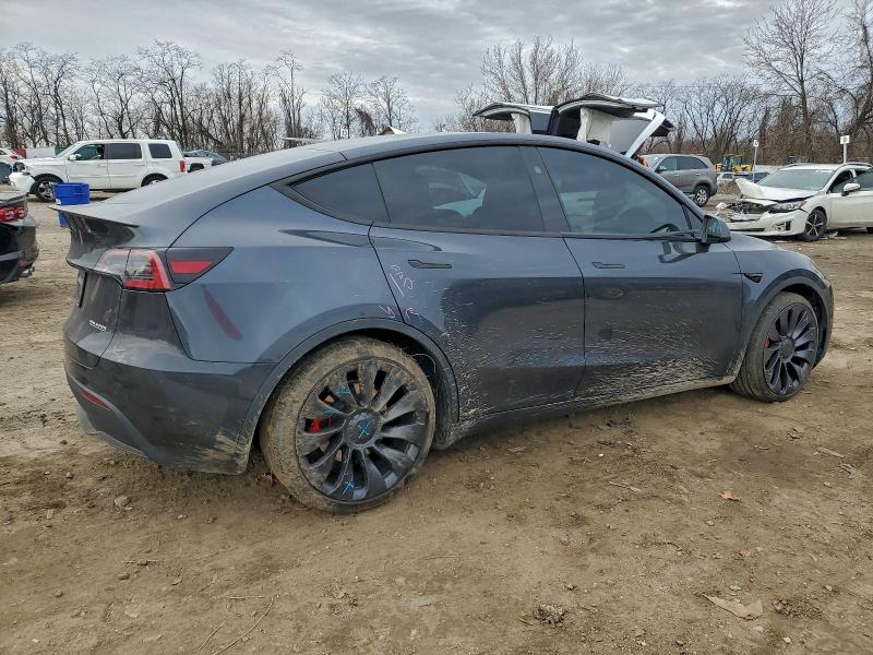 Фото 3 - TESLA MODEL Y