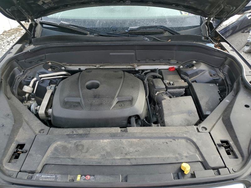 Фото 12 - VOLVO XC90