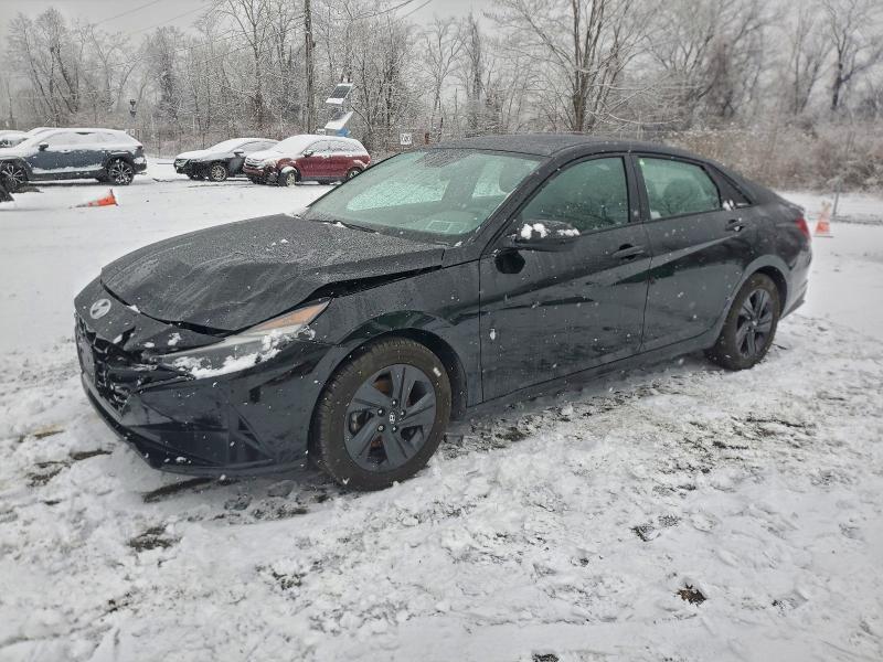 Фото 1 - HYUNDAI ELANTRA