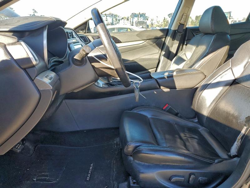 Фото 7 - NISSAN MAXIMA