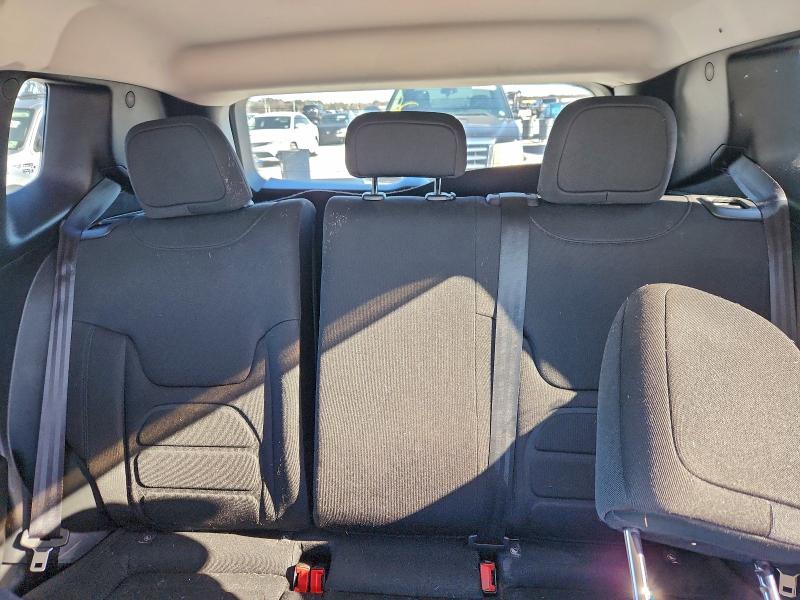 Фото 10 - JEEP RENEGADE