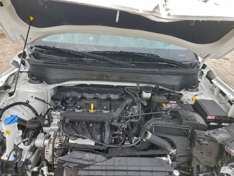 Фото 12 - HYUNDAI VENUE