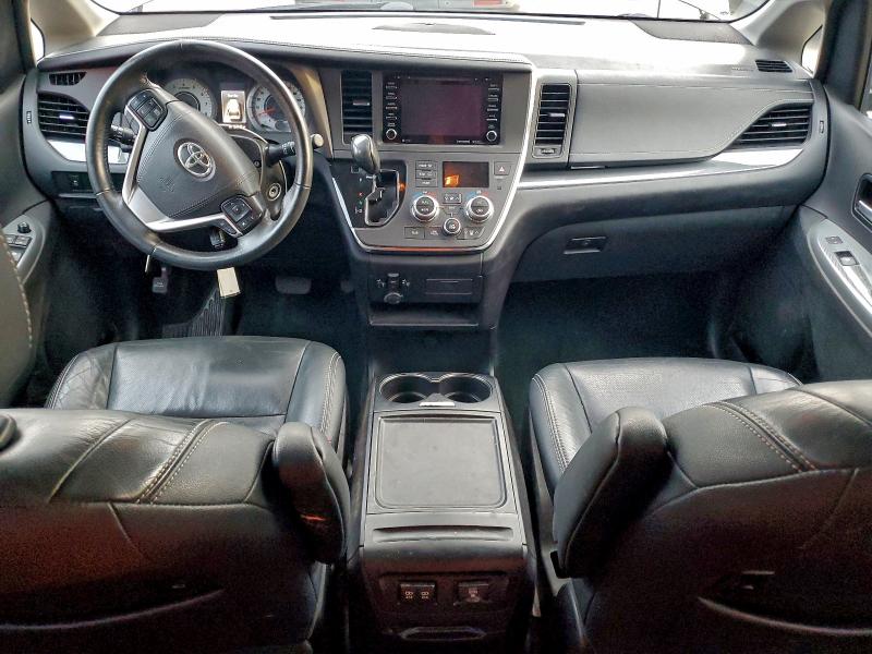 Фото 8 - TOYOTA SIENNA