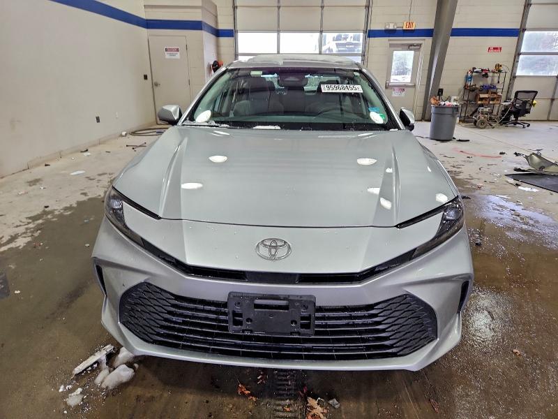 Фото 5 - TOYOTA CAMRY